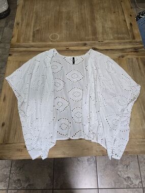 torrid White Eyelet Lace Open Front Tunic